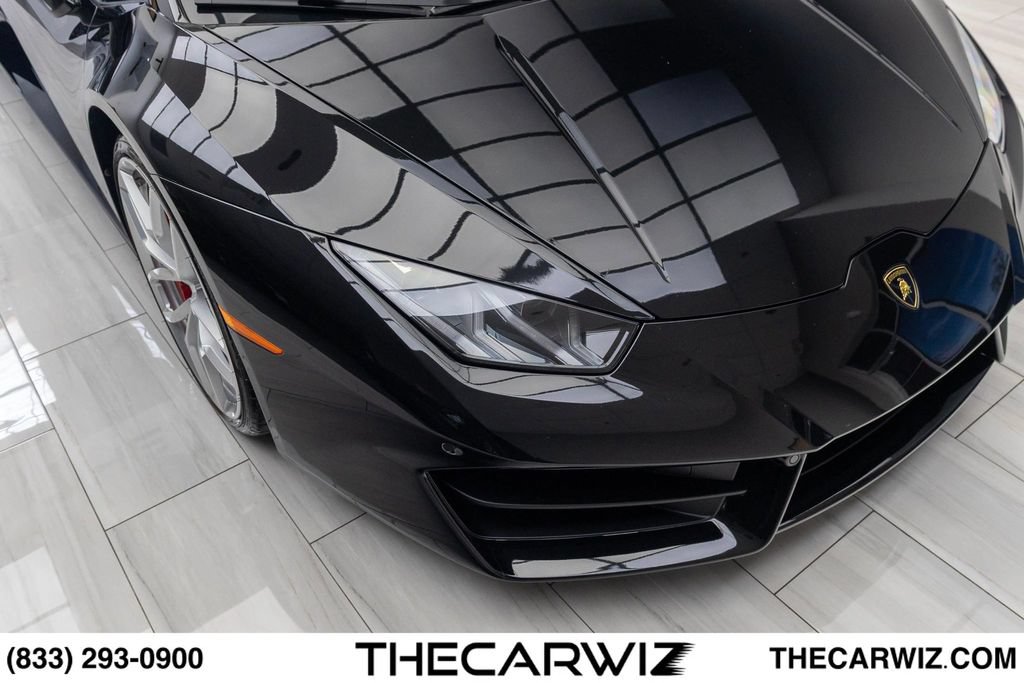 Used 2016 Lamborghini Huracan LP 580-2 RWD image 2