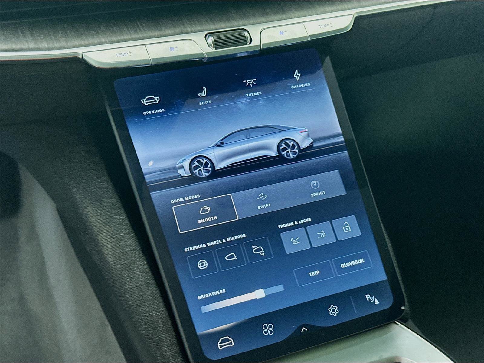 Used 2024 Lucid Air Touring image 10