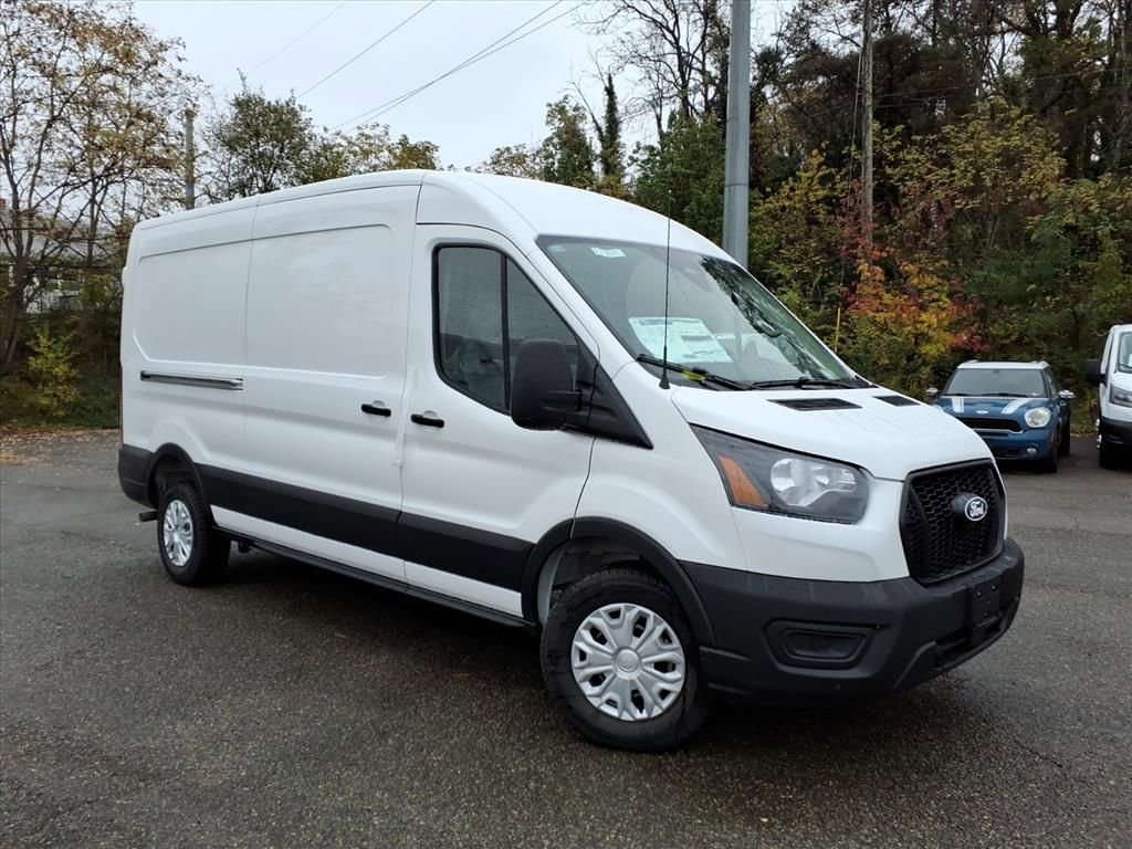 New 2026 Ford Transit 250 148 Medium Roof RWD image 3
