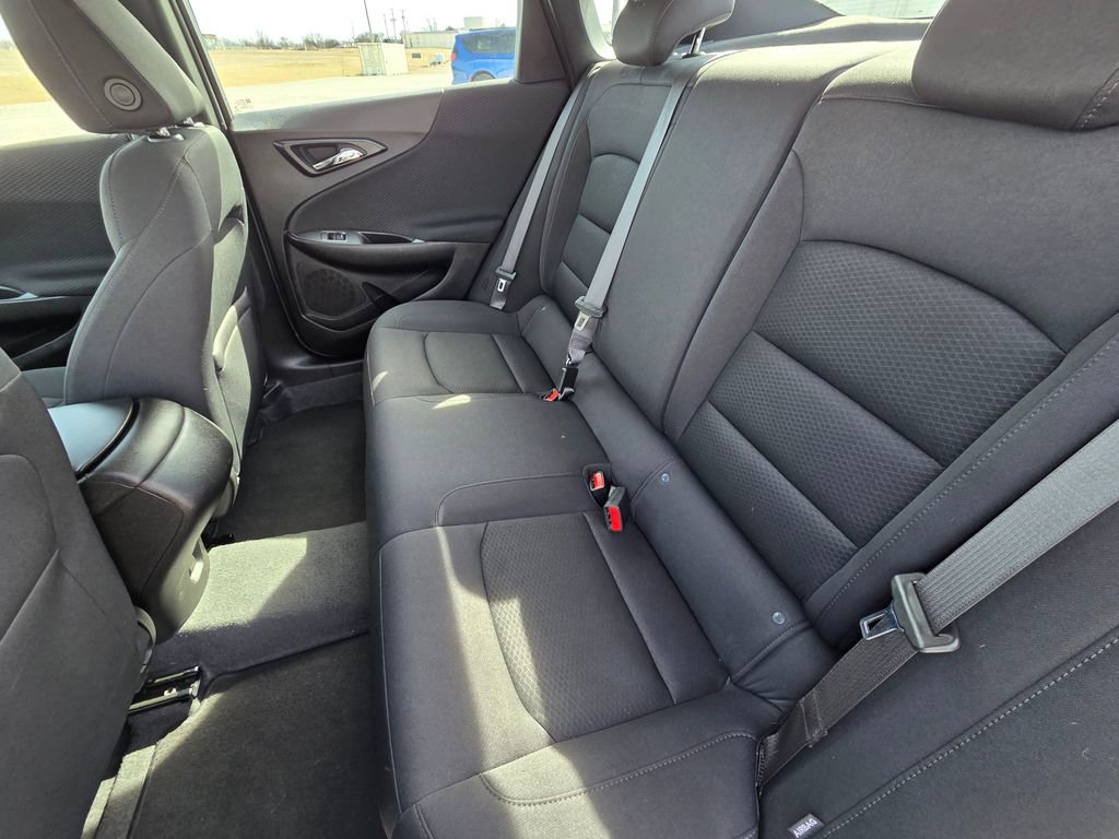Used 2025 Chevrolet Malibu LS image 22