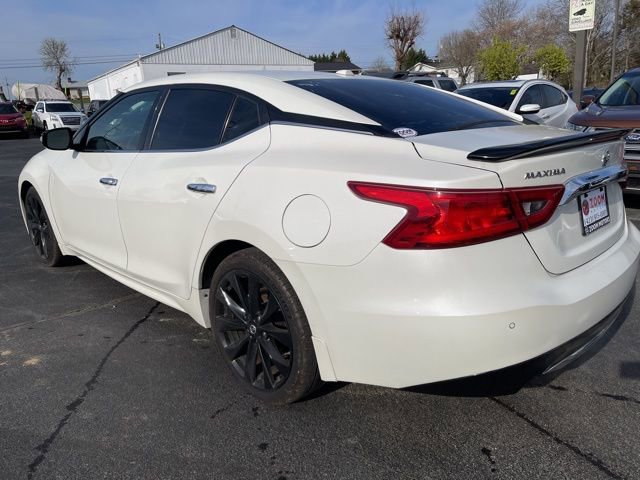 Used 2017 Nissan Maxima SR w/ Midnight Edition image 6