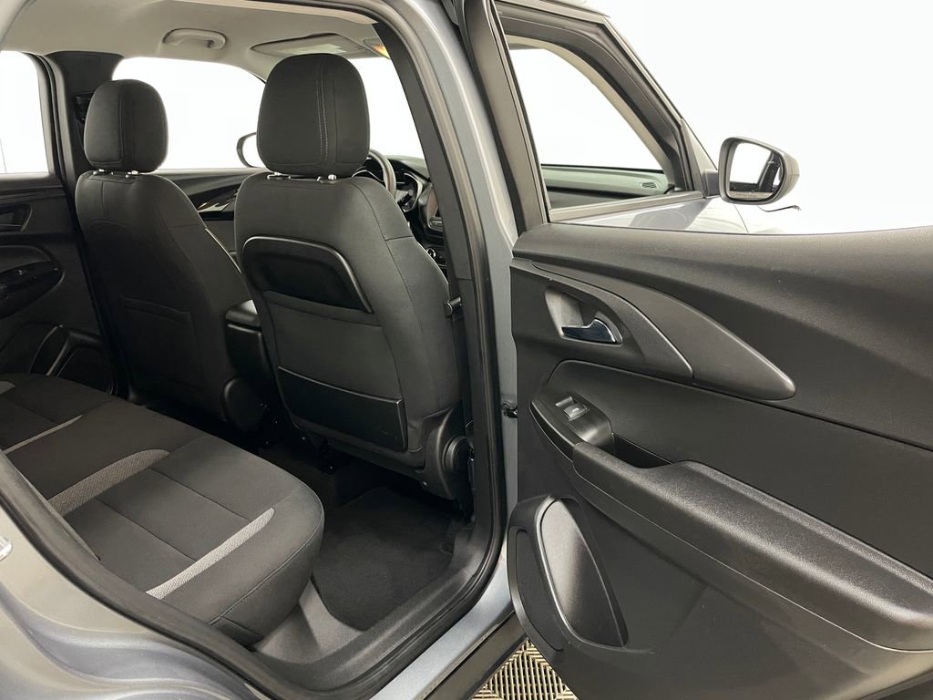 Used 2021 Chevrolet TrailBlazer LS FWD image 37