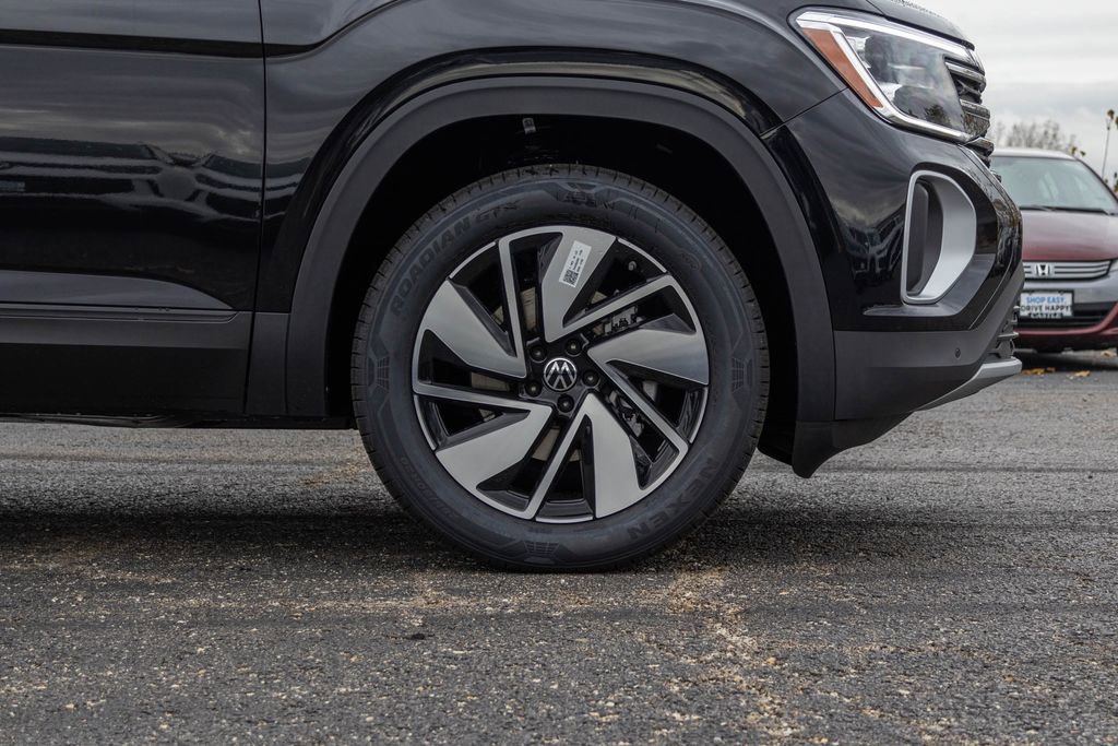 New 2026 Volkswagen Atlas SE image 43