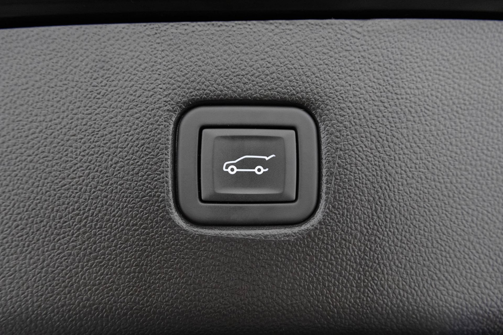 Certified 2023 Chevrolet Blazer LT w/ Sound & Technology Package FWD image 42