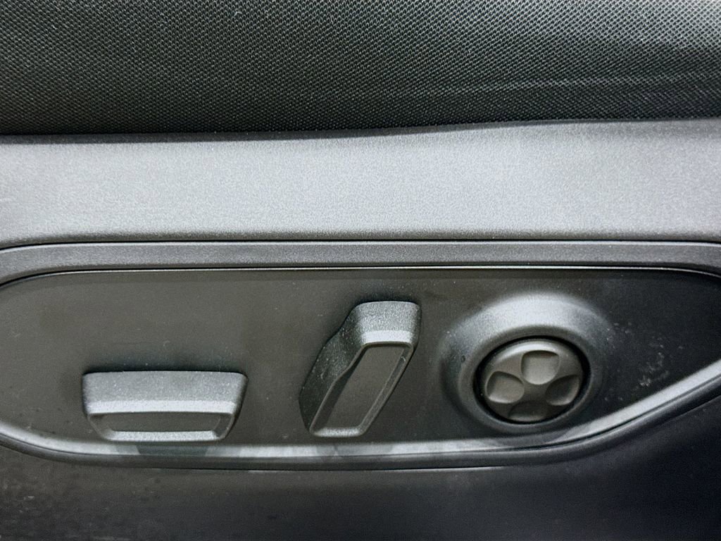 New 2025 Jeep Grand Cherokee L Laredo image 20