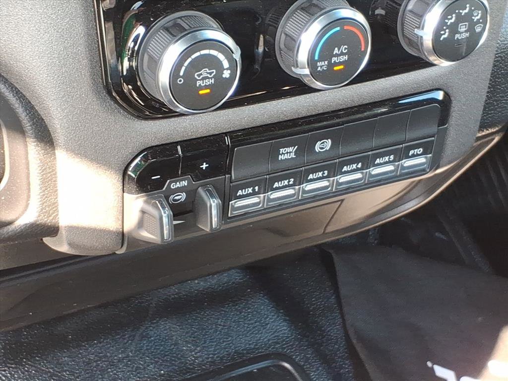 New 2026 RAM 5500 Tradesman image 31