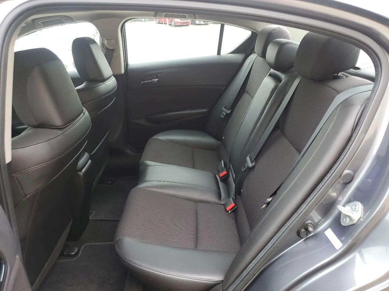 Used 2013 Acura ILX 2.0L Sedan 4D image 19