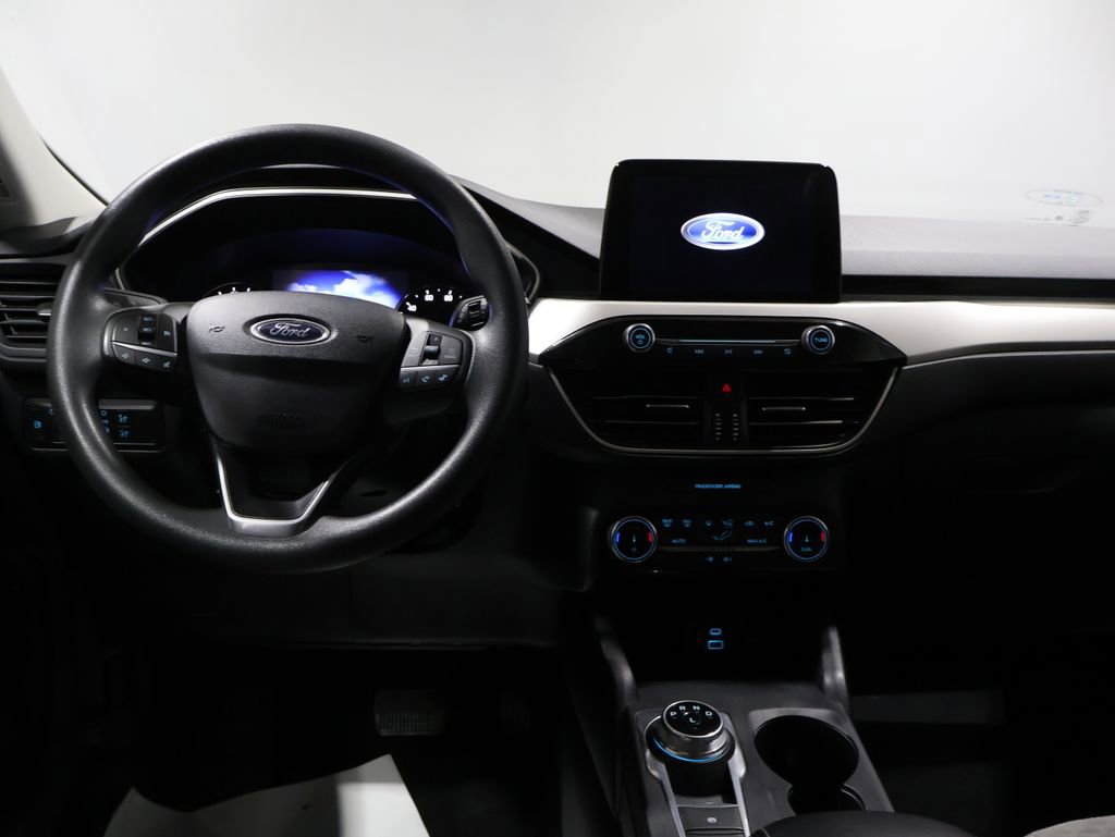 Used 2022 Ford Escape SE image 16