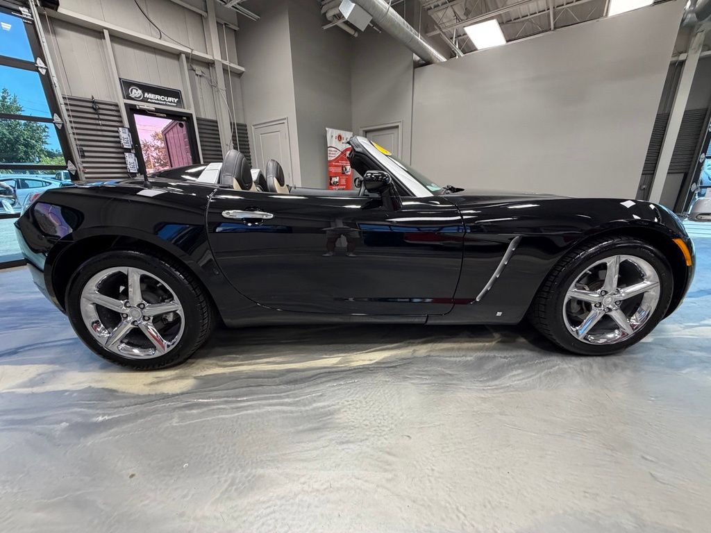 Used 2008 Saturn Sky Red Line RWD image 24