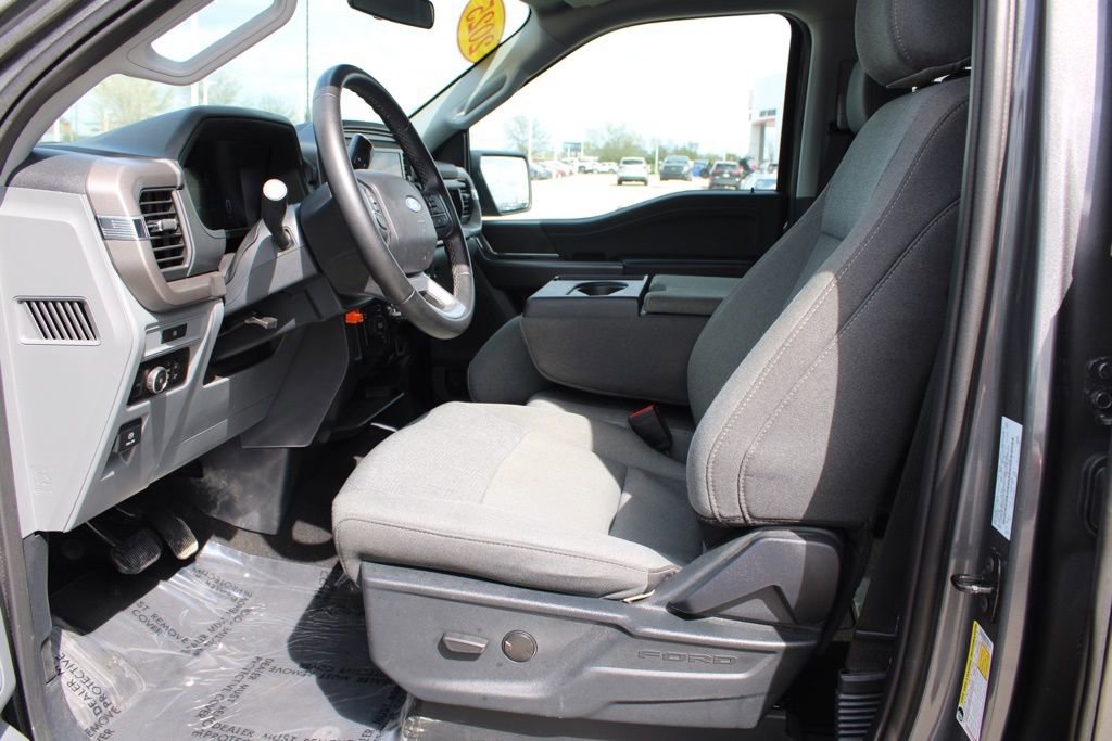 Used 2025 Ford F150 XLT w/ Equipment Group 301A Standard image 15