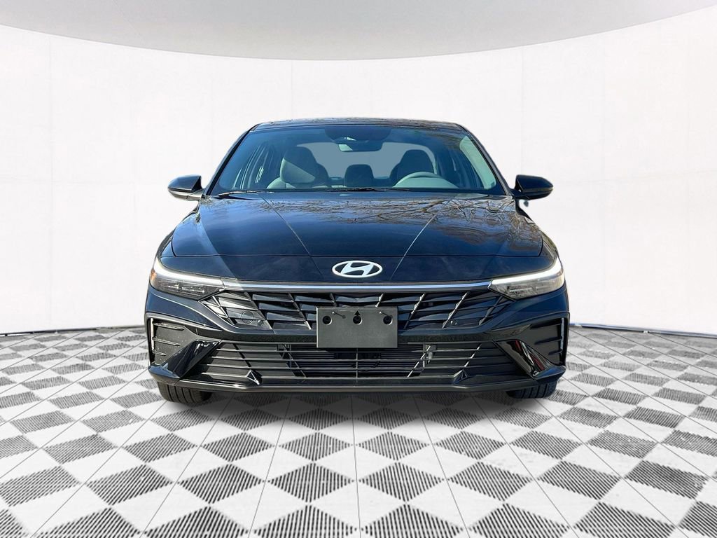 New 2025 Hyundai Elantra Blue image 19