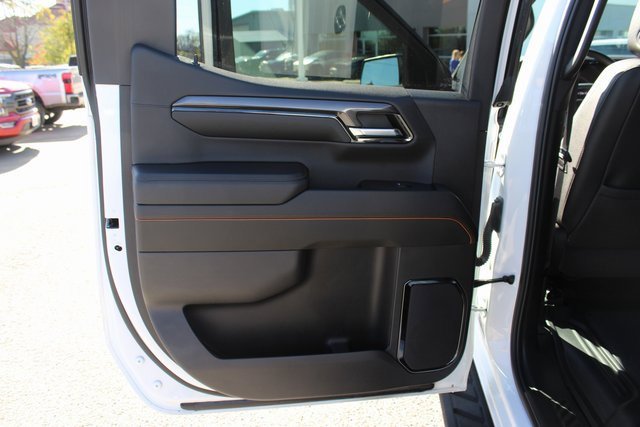 Used 2024 GMC Sierra 1500 AT4 w/ Technology Package image 15