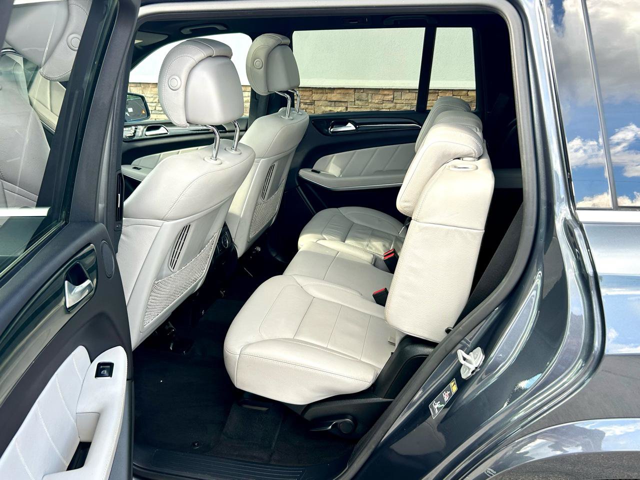 Used 2016 Mercedes-Benz GL 550 4MATIC image 13