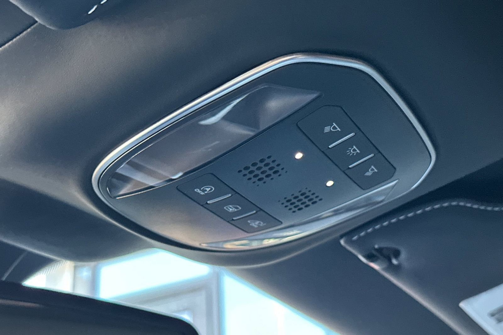 Used 2018 Ferrari 812 Superfast RWD image 19