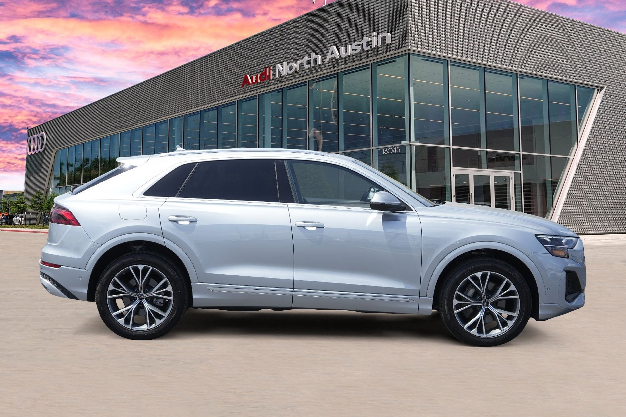 Certified 2025 Audi Q8 Premium Plus w/ Premium Plus Package image 4