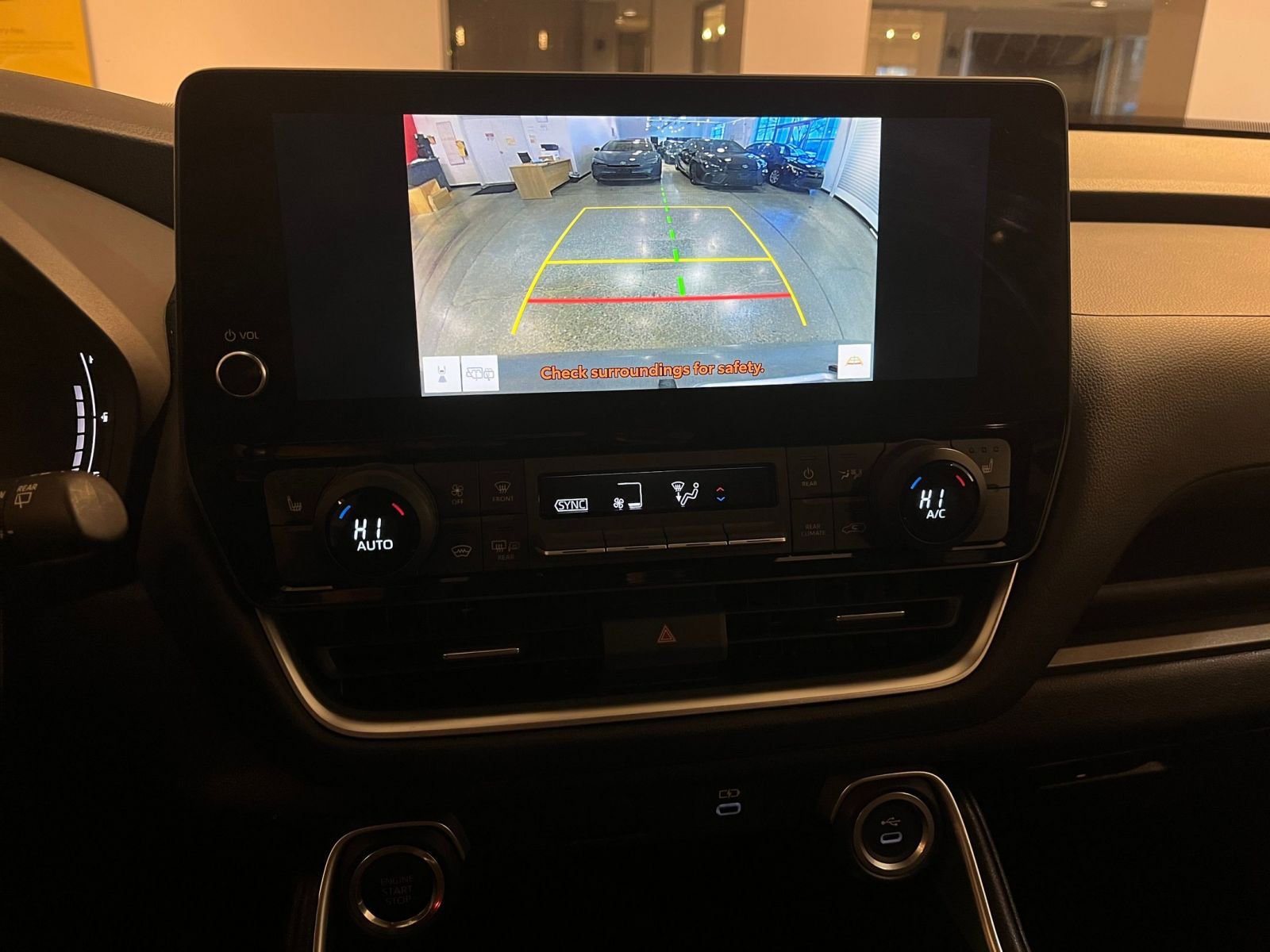 Used 2025 Toyota Grand Highlander FWD image 17