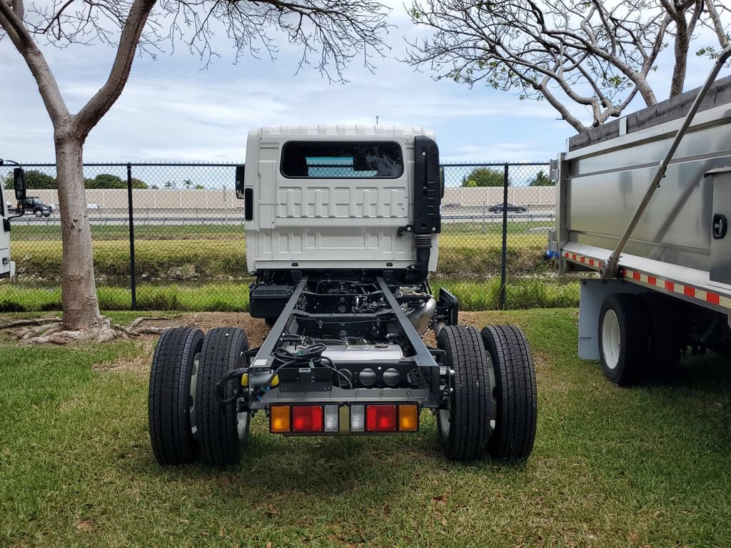 New 2025 Chevrolet Low Cab Forward 5500XD RWD image 5