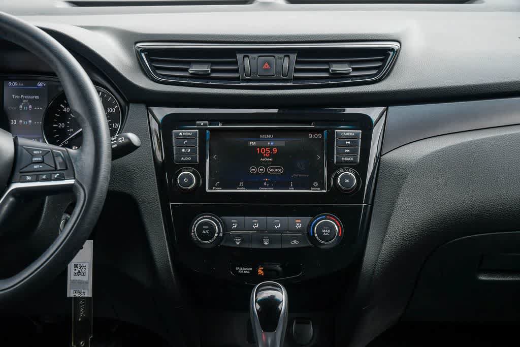 Used 2020 Nissan Rogue Sport S FWD image 13