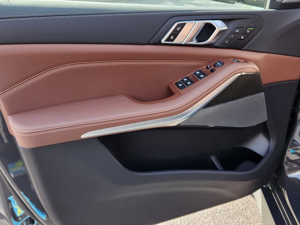 New 2026 BMW X5 M60i image 8