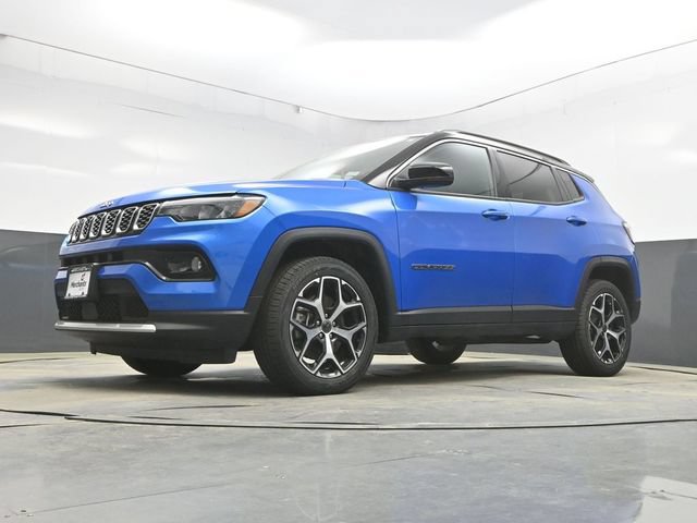 Used 2025 Jeep Compass Limited AWD/4WD image 31