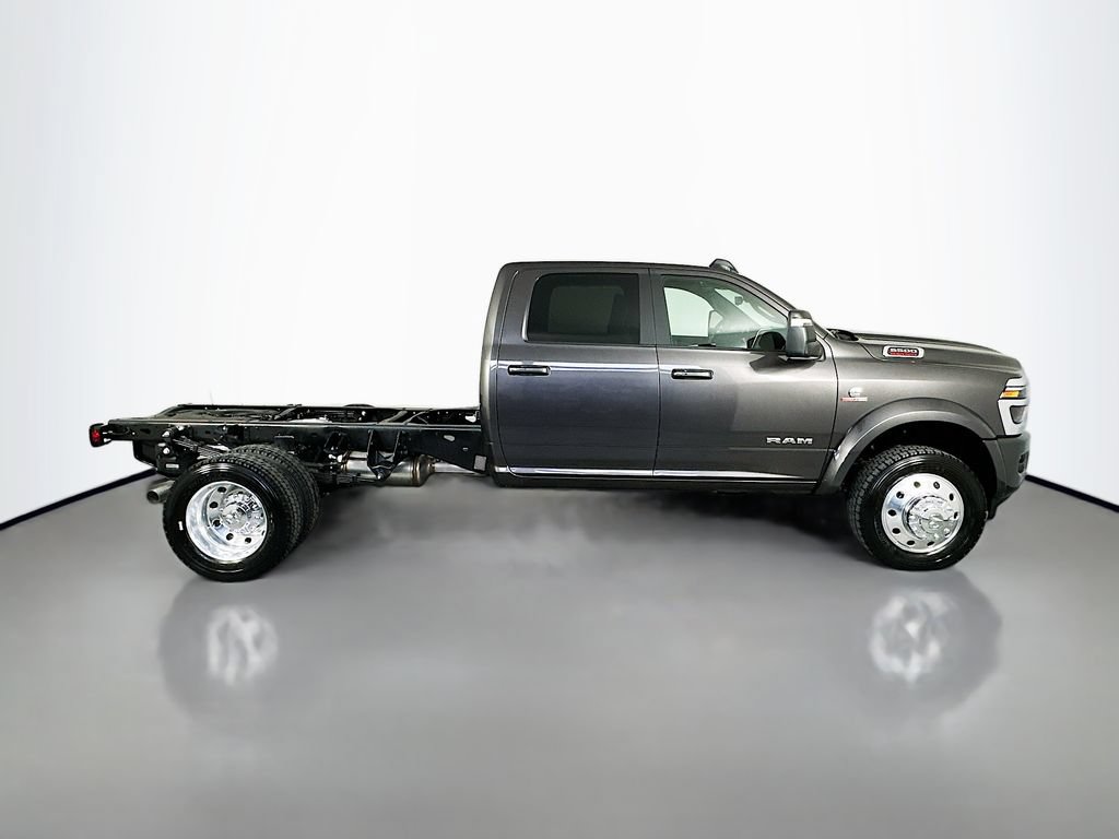 New 2026 RAM 5500 4x4 Crew Cab w/ Laramie Trim Package image 8
