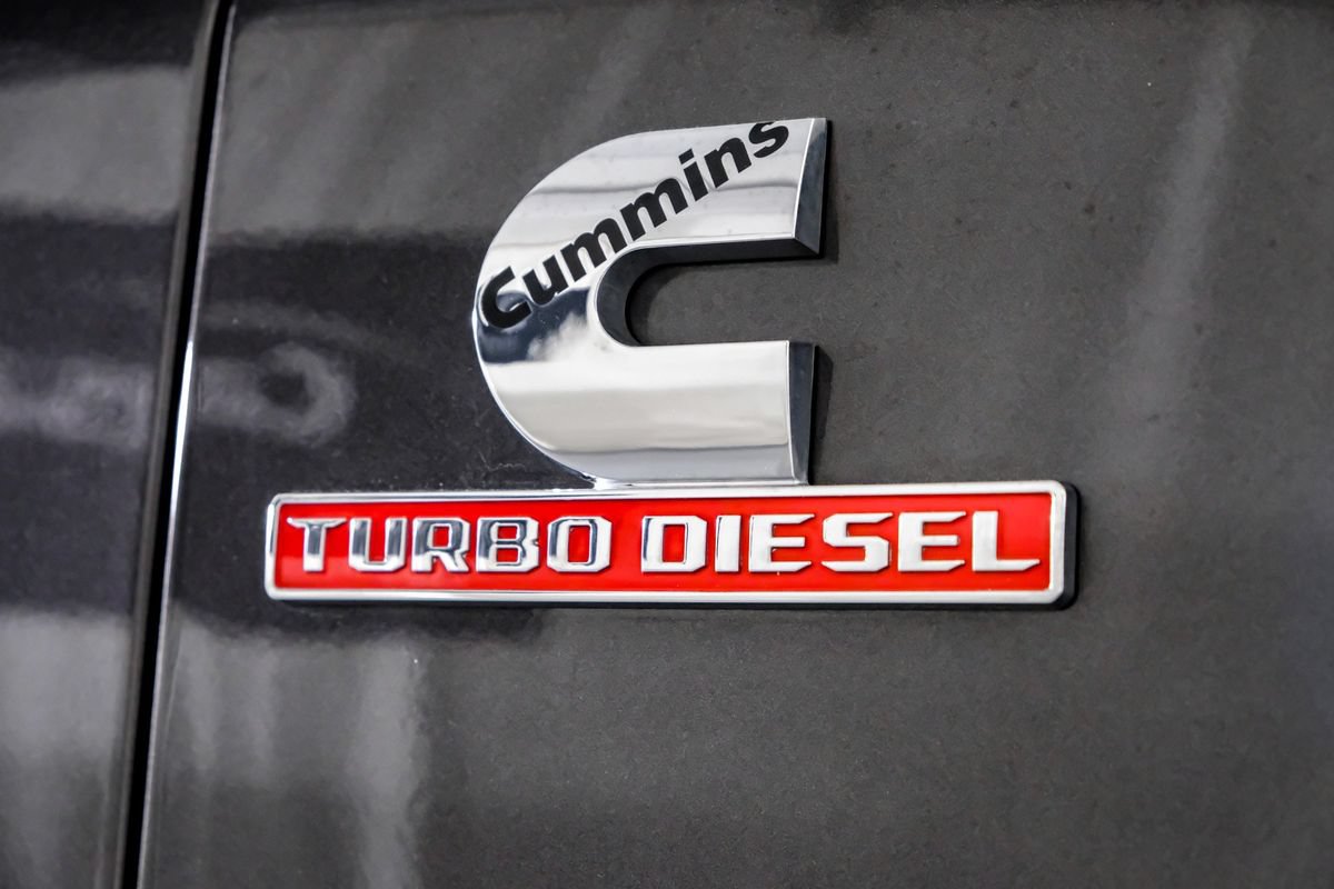 Used 2024 RAM 3500 Laramie AWD/4WD image 44