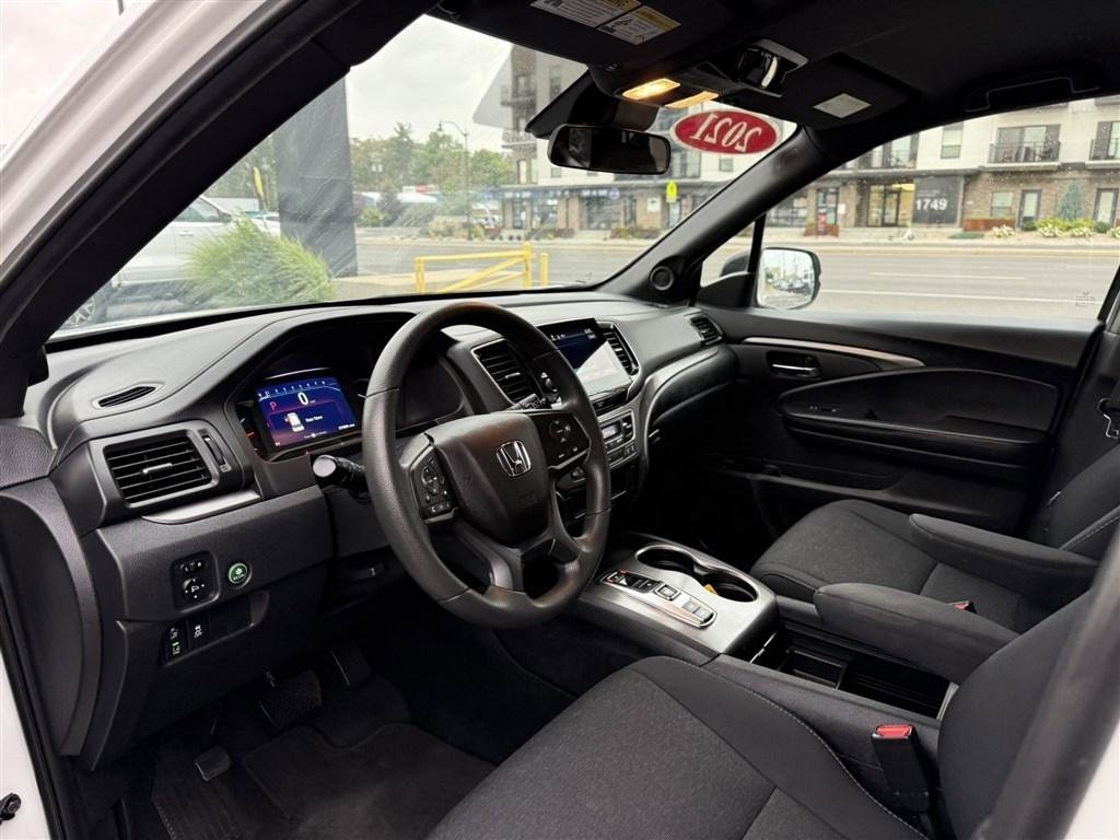 Used 2021 Honda Passport Sport image 15