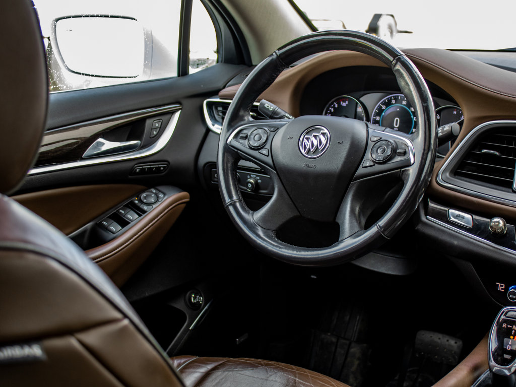 Used 2018 Buick Enclave Avenir w/ Avenir Technology Package AWD/4WD image 43