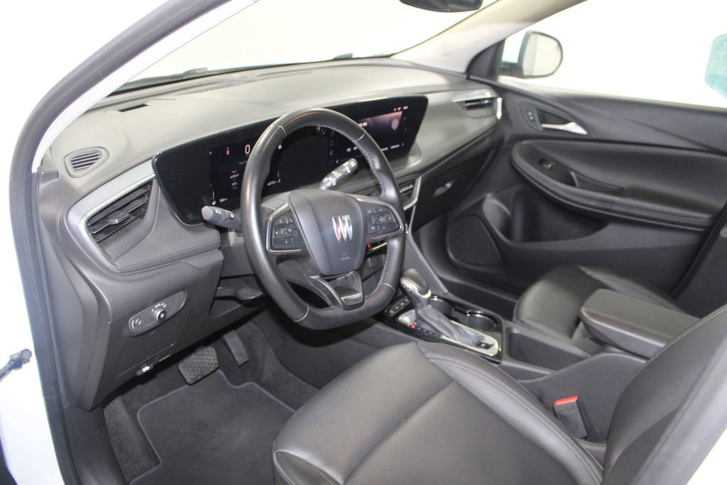 Used 2024 Buick Encore GX Sport Touring image 19