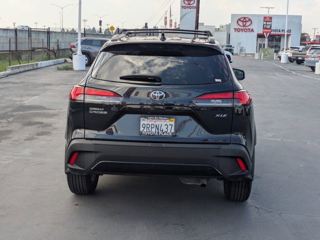 Used 2024 Toyota Corolla Cross XLE image 9