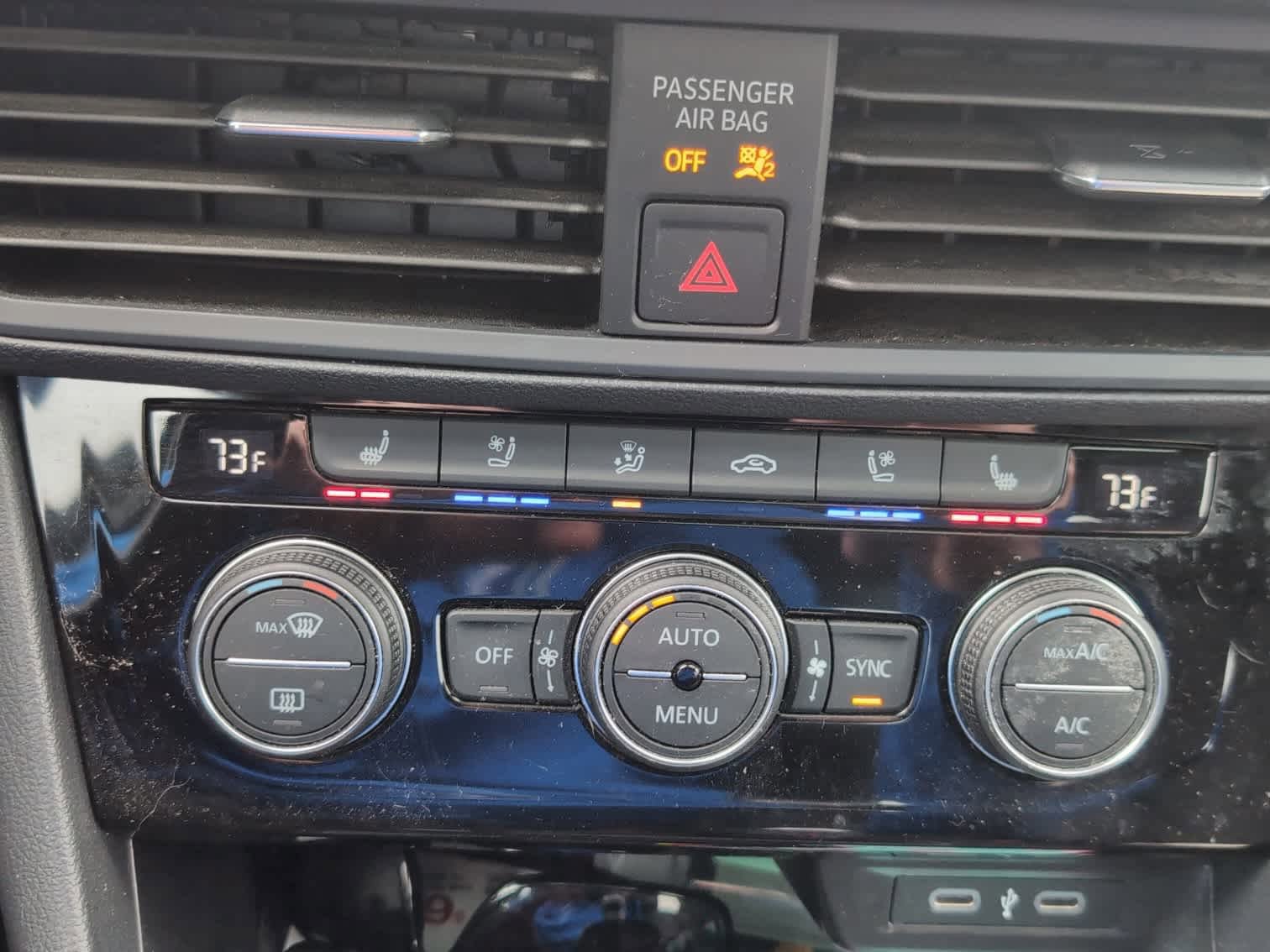 Used 2024 Volkswagen Jetta GLI Autobahn w/ GLI Black Package image 3