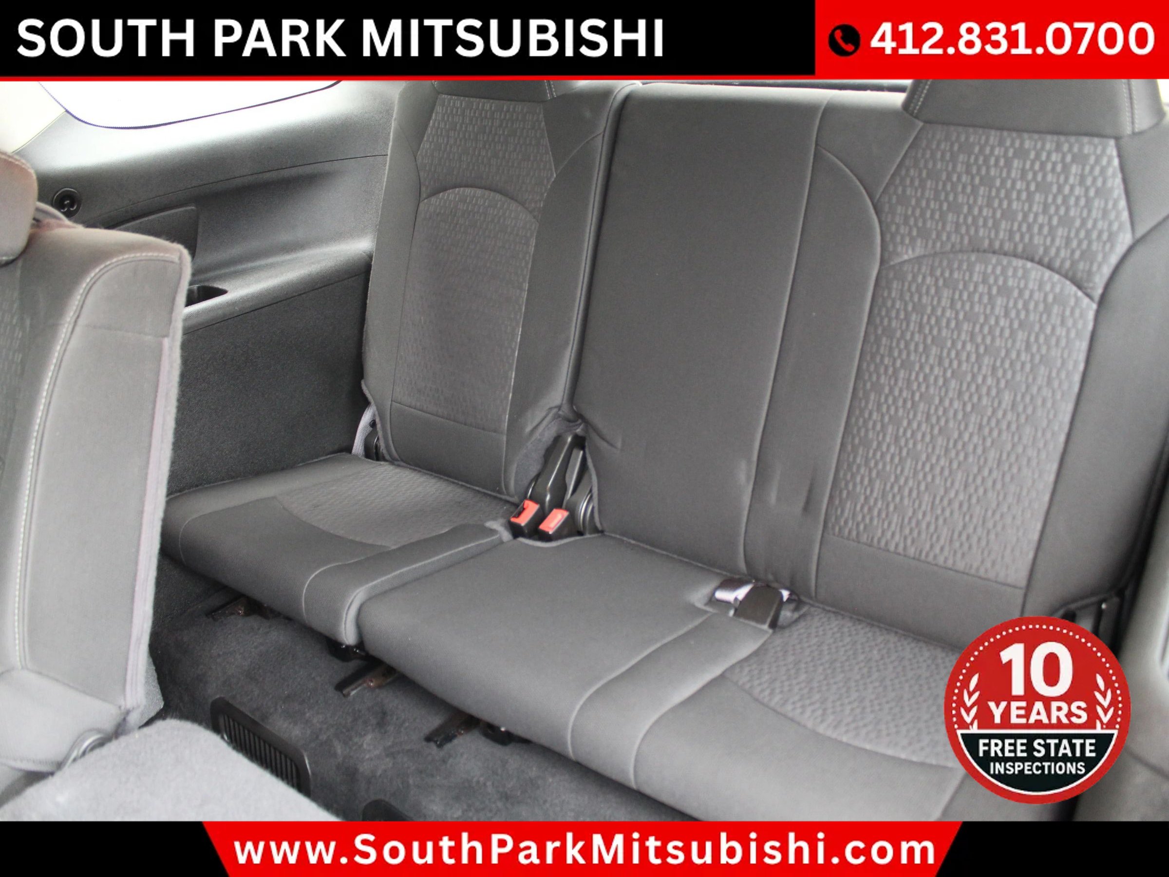 Used 2015 GMC Acadia SLE FWD image 18