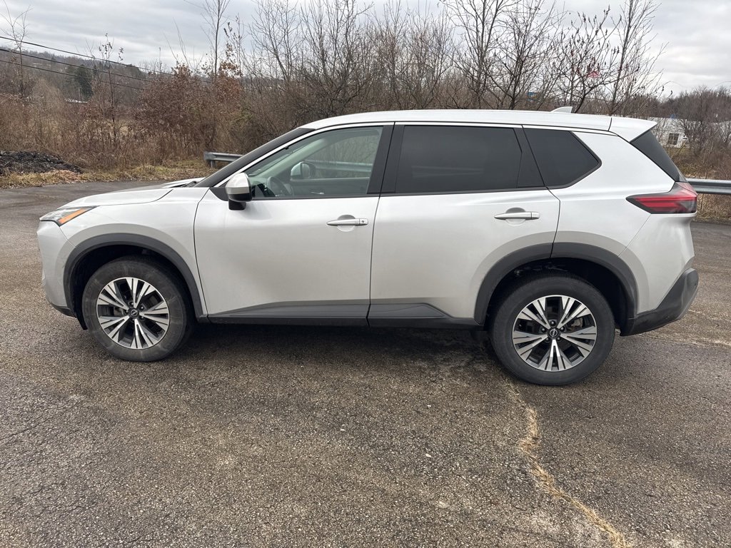 Used 2023 Nissan Rogue SV image 6