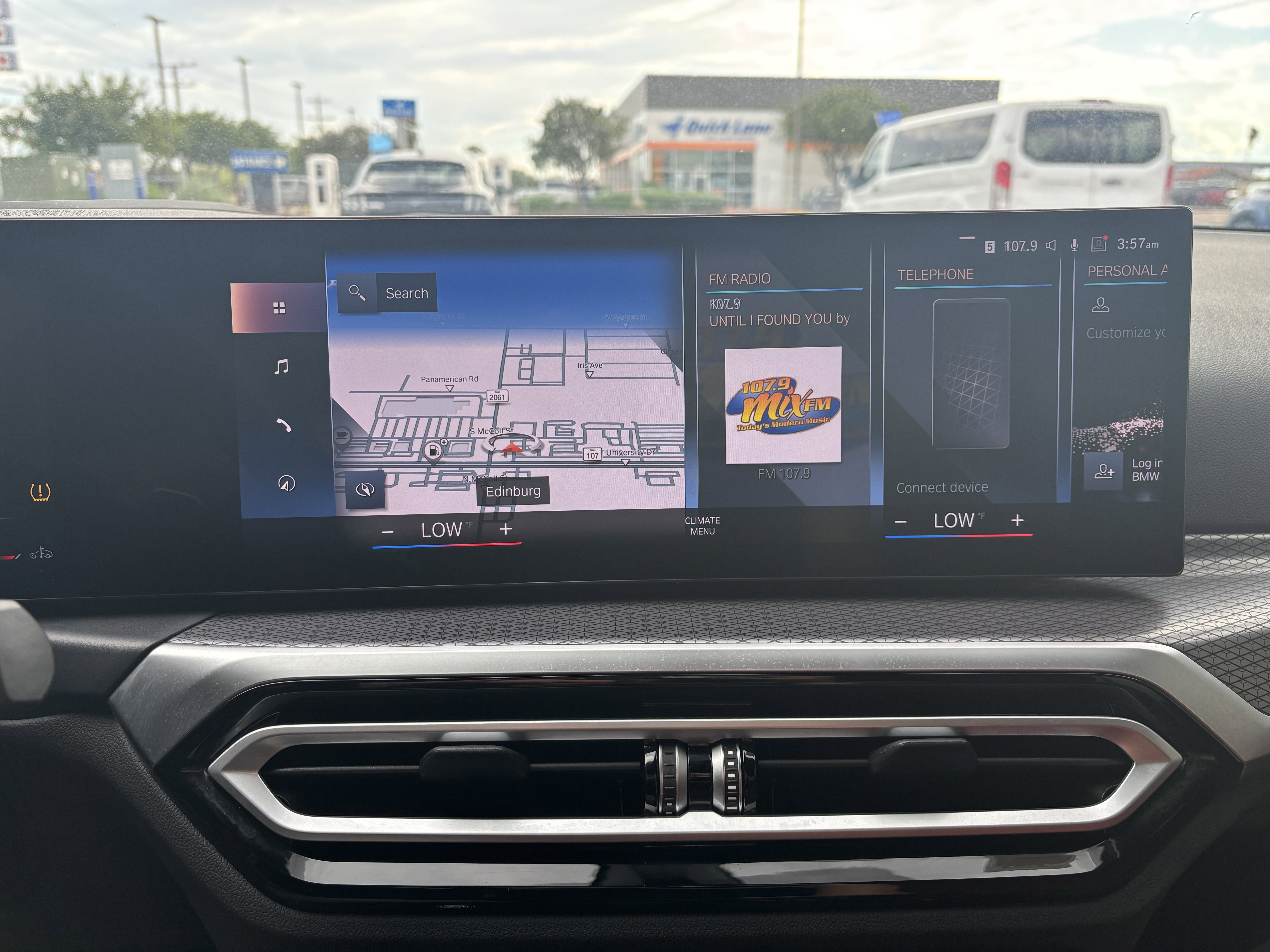 Used 2024 BMW 330i Sedan w/ M Sport Package image 40