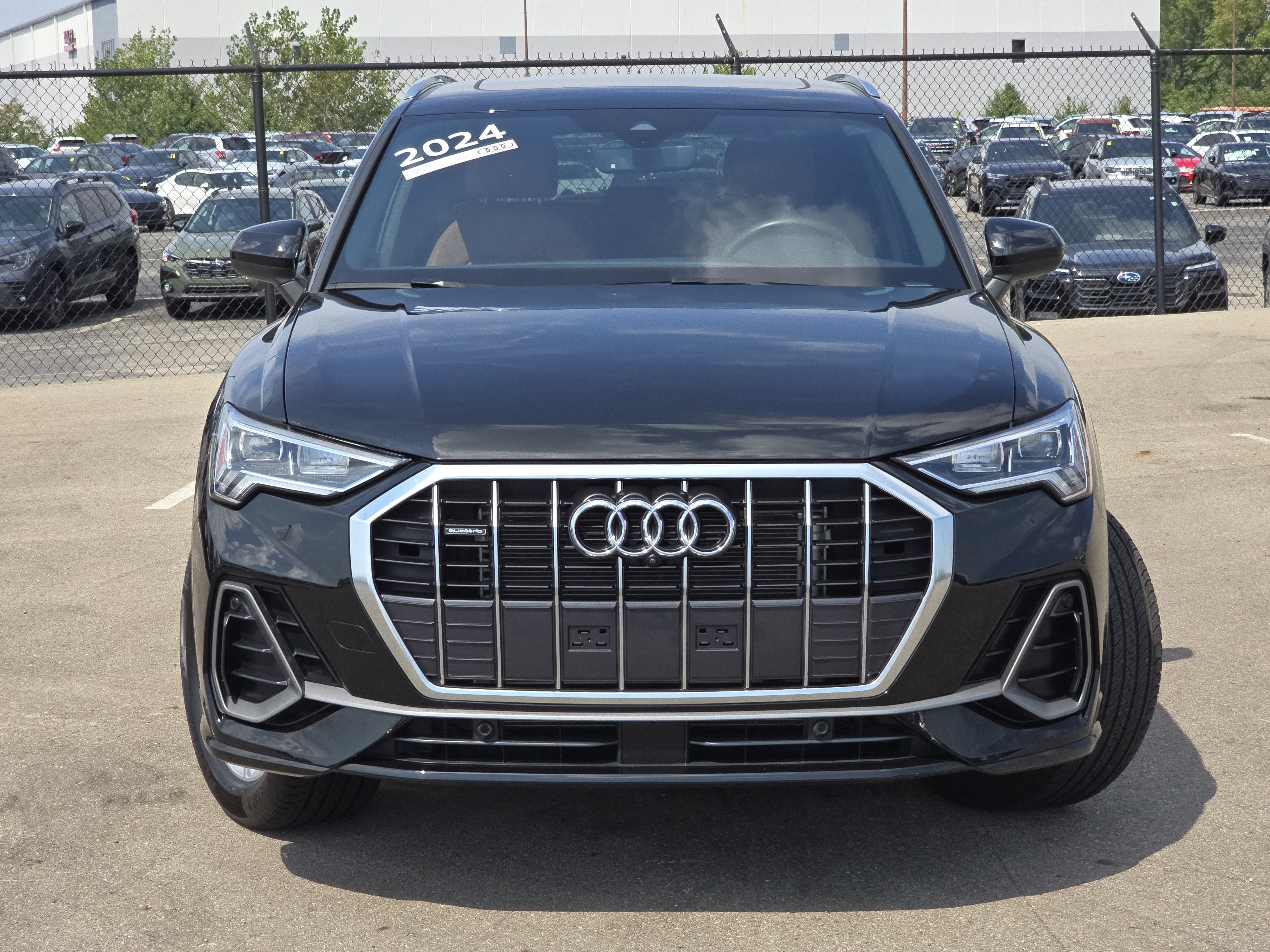 Certified 2024 Audi Q3 2.0T Premium Plus AWD/4WD image 2
