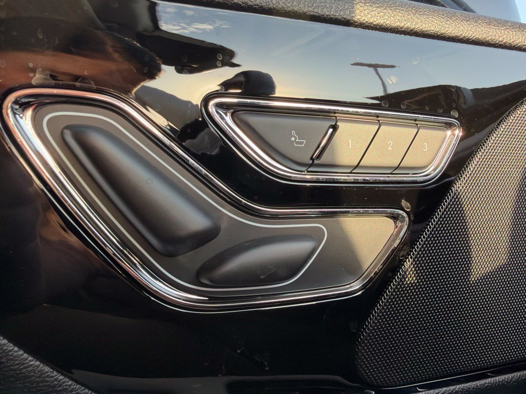 New 2027 Lincoln Aviator AWD image 18