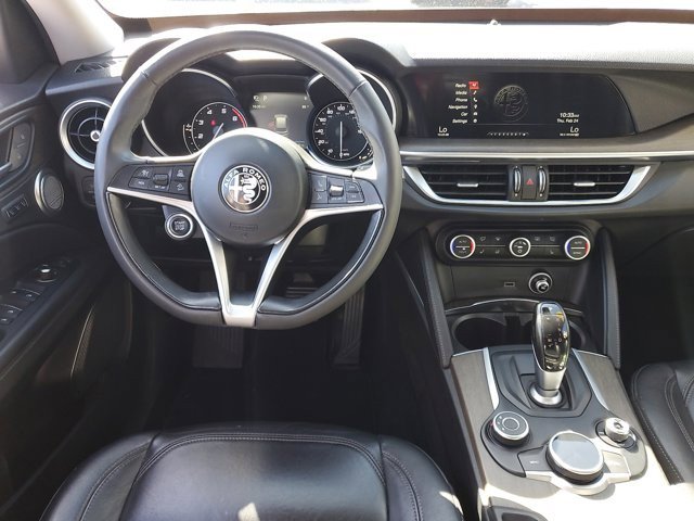 Used 2018 Alfa Romeo Stelvio Ti image 13