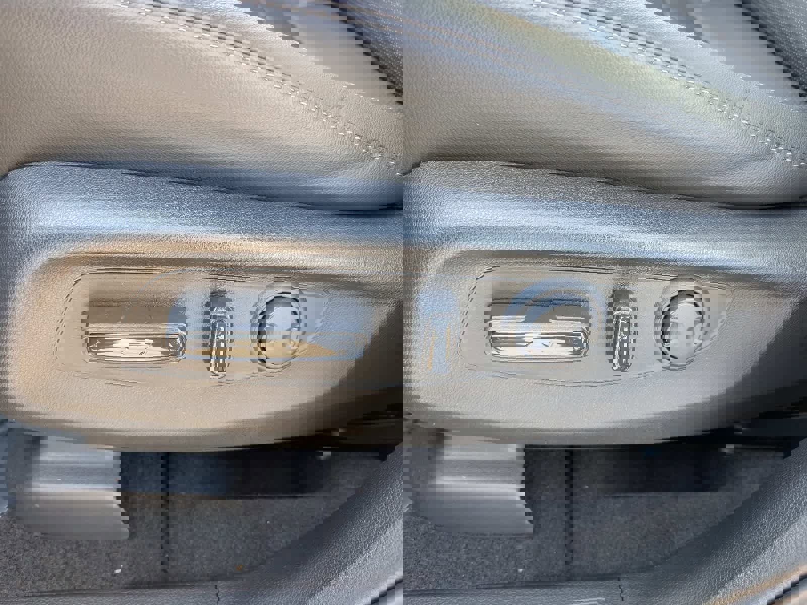 Certified 2025 Honda CR-V EX-L image 19