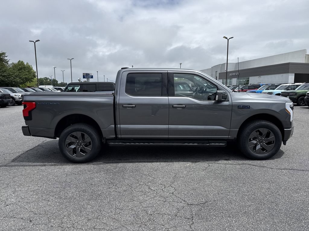 Used 2025 Ford F150 Lightning Lariat w/ Max Trailer Tow Package AWD/4WD image 8