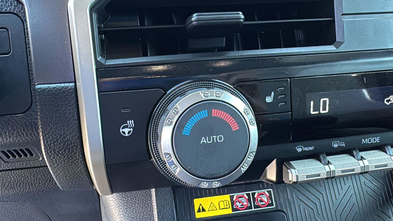 Used 2025 Toyota Tacoma SR5 image 21