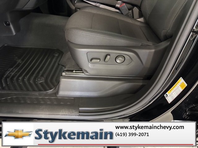 New 2026 Chevrolet Silverado 1500 Custom w/ Turbomax Blackout Package image 33