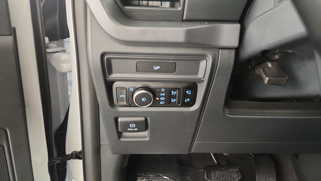 New 2026 Ford F150 XLT w/ Equipment Group 302A MID AWD/4WD image 24