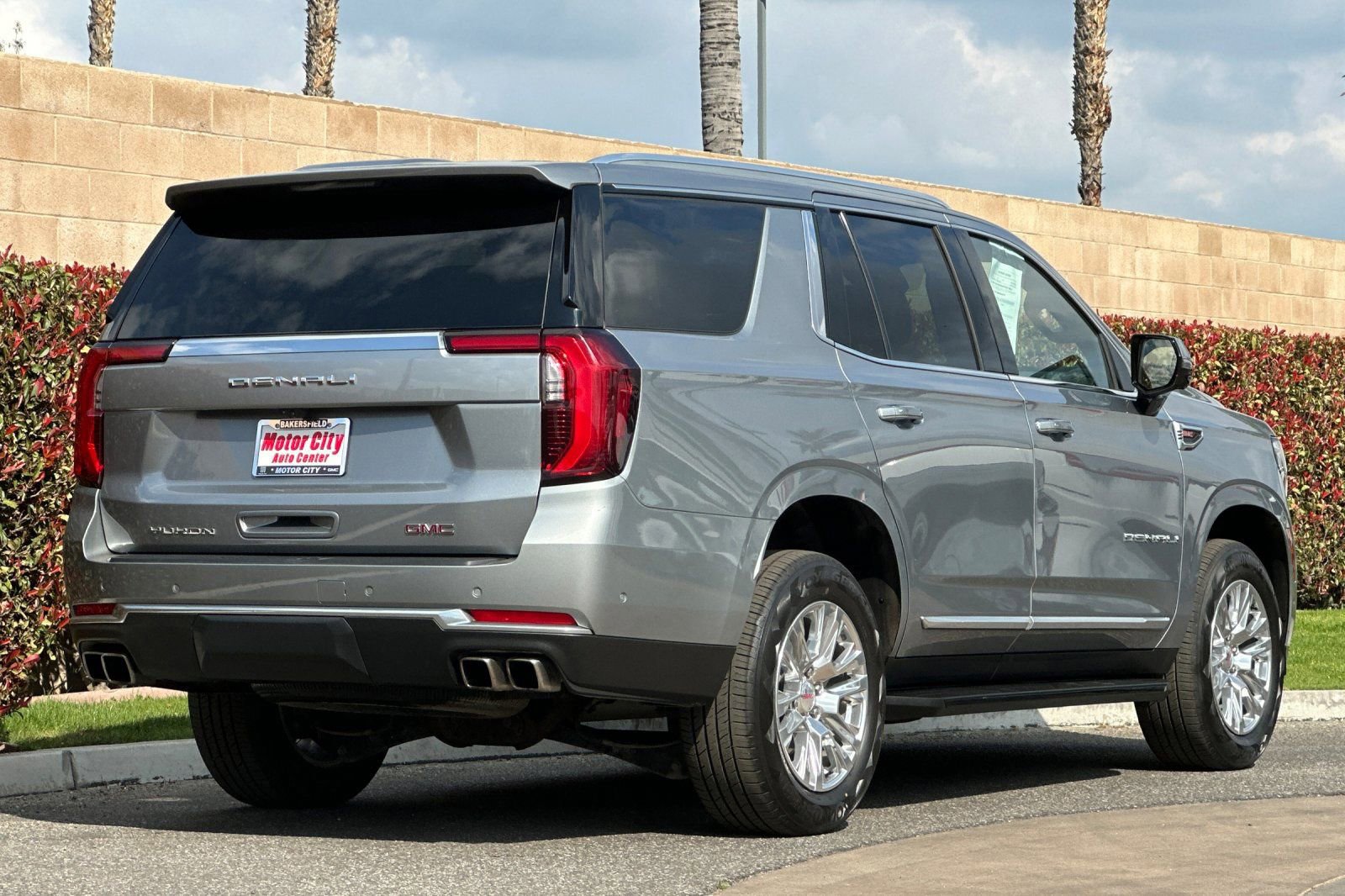 Certified 2025 GMC Yukon Denali video 4