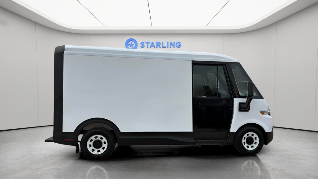 Used 2024 Chevrolet Brightdrop 400 w/ Commercial Equipment Package AWD/4WD image 11