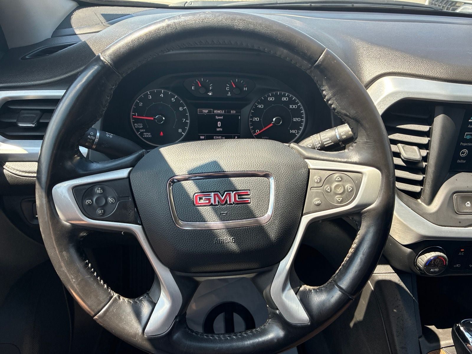 Used 2019 GMC Acadia SLE AWD/4WD image 25