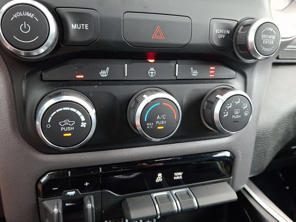 Used 2023 RAM 1500 Big Horn AWD/4WD image 16