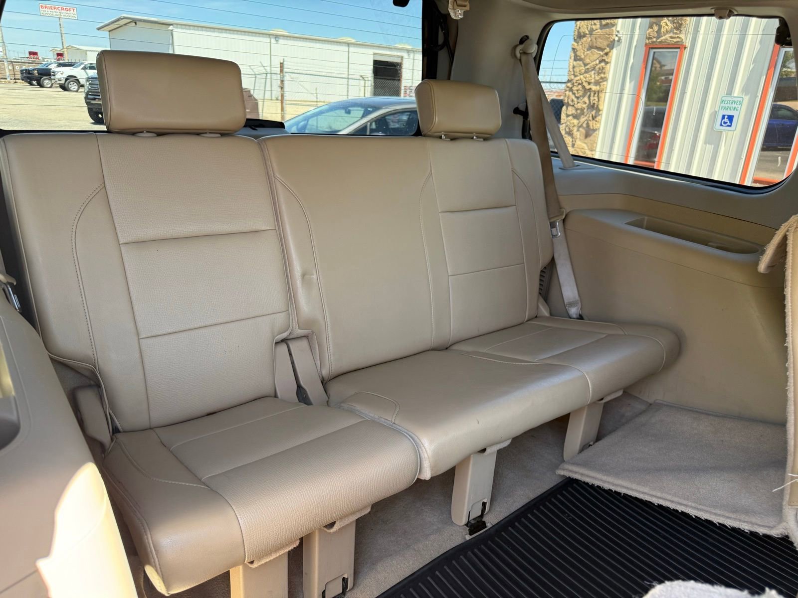 Used 2011 Nissan Armada Platinum w/ 2nd Row Captain Seat Pkg image 14