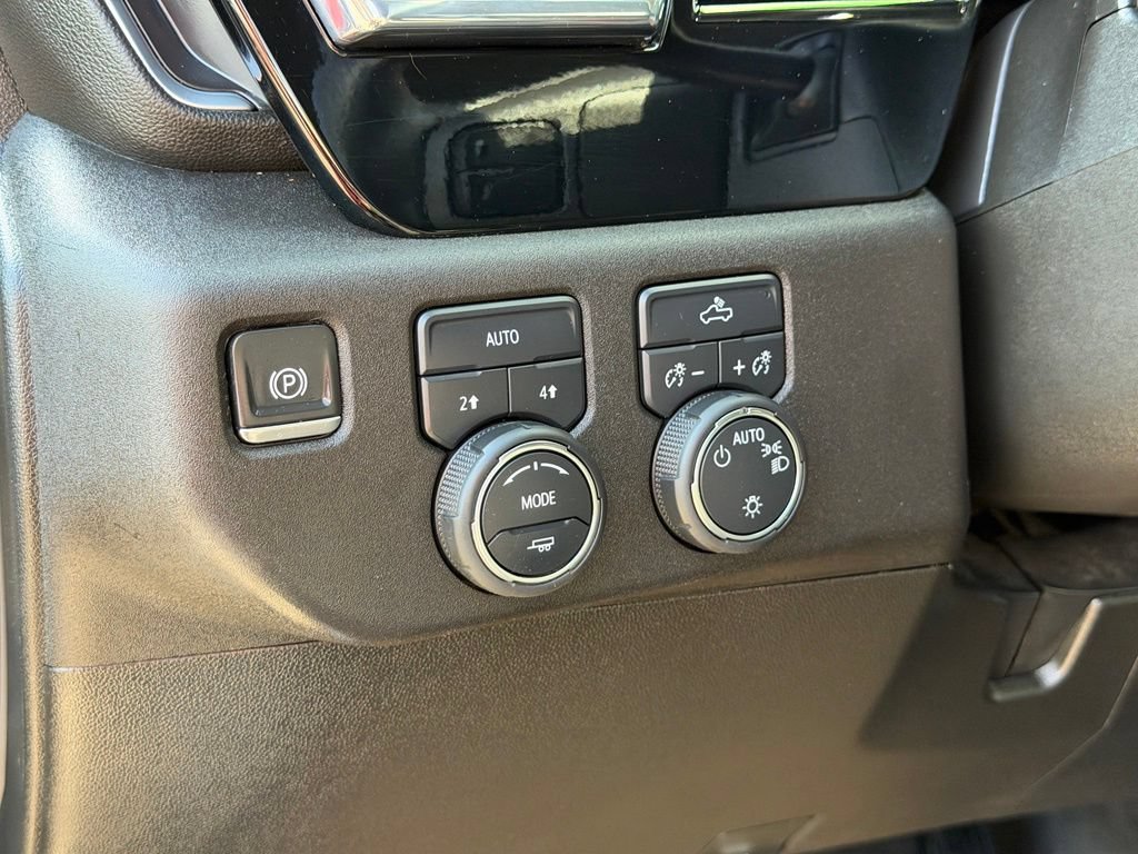 Used 2024 Chevrolet Silverado 1500 LT w/ Convenience Package II AWD/4WD image 24