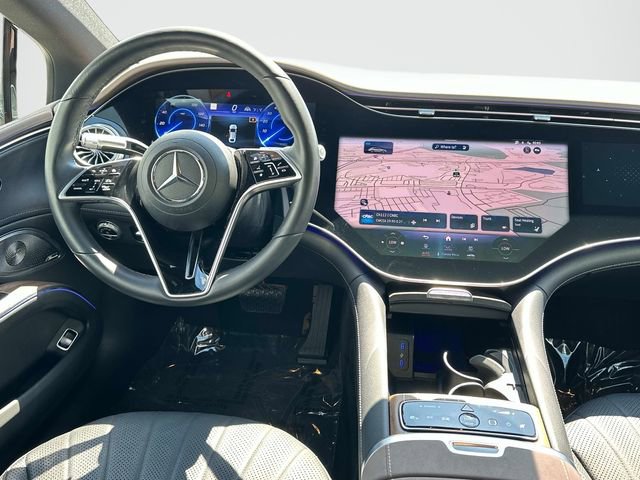 Used 2023 Mercedes-Benz EQS 580 4MATIC Sedan image 2