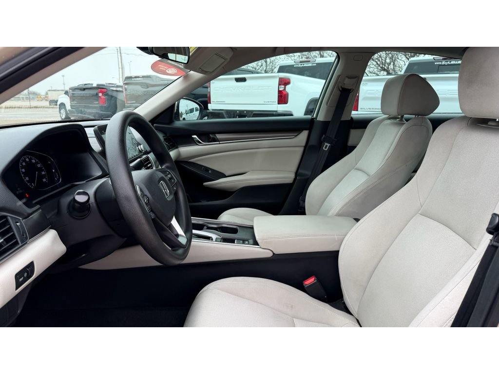Used 2018 Honda Accord LX image 9